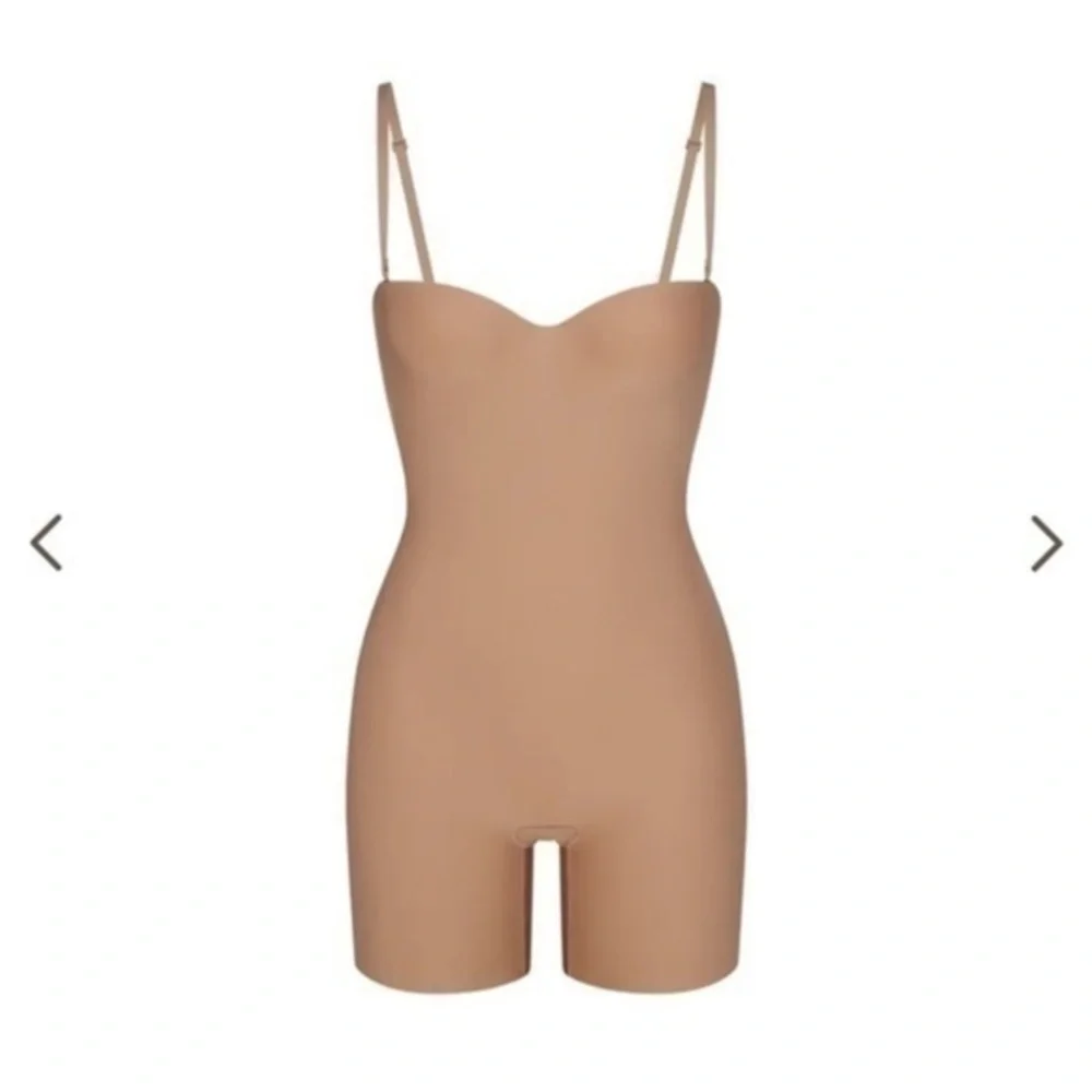 SKIMS BODY UNDERWIRE MID THIGH BODYSUIT BEIGE SIENNA XXS